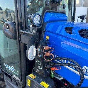 foto ZÁRUKA! 4.5t 100HP 40km/h vinice sady traktor NewHolland T4.100