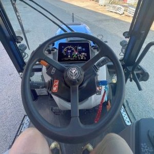 foto ZÁRUKA! 4.5t 100HP 40km/h vinice sady traktor NewHolland T4.100