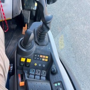 foto ZÁRUKA! 4.5t 100HP 40km/h vinice sady traktor NewHolland T4.100